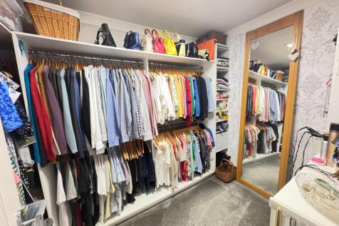 Walk in Wardrobe