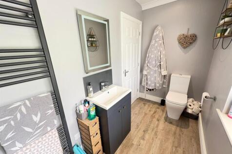 En Suite Shower Room