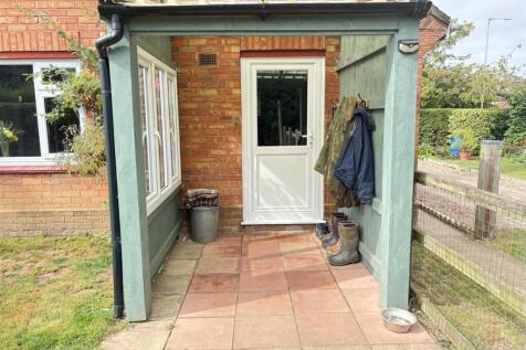 Rear Lean to