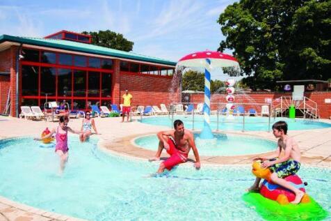 oakdene outside pool.jpg