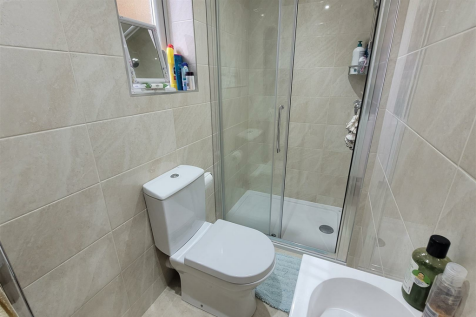 Bedroom Three Ensuite.png