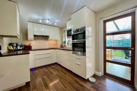 1 humber kitchen 1.jpg
