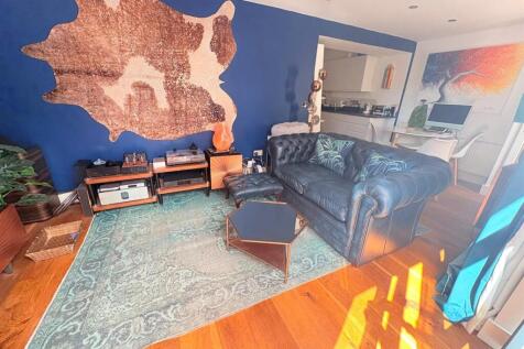 new lounge.jpeg
