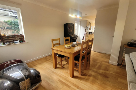 Dining Room2.png