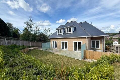 66 pr 19 back garden looking at property.jpg
