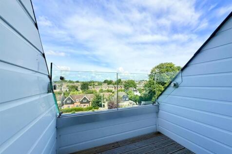 66 pr 15 dormer balcony.jpg