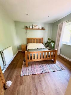 109 c r bed 1.jpg