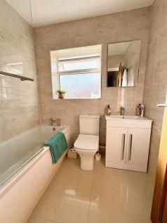 109 c r bath room.jpg