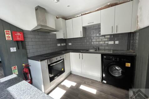 49 Queens Ave 6.jpeg