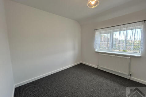 22 smith ave bedroom.jpeg