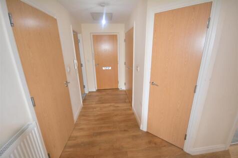 Hallway.JPG