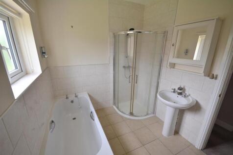 Bathroom.JPG