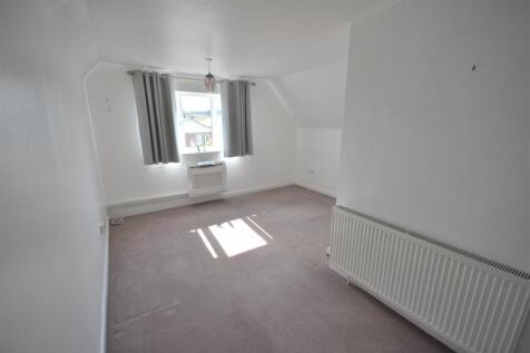 Bedroom 1.JPG