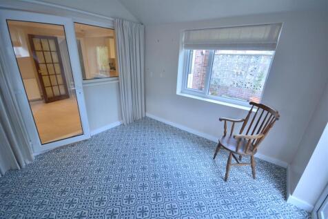 Reception room.JPG
