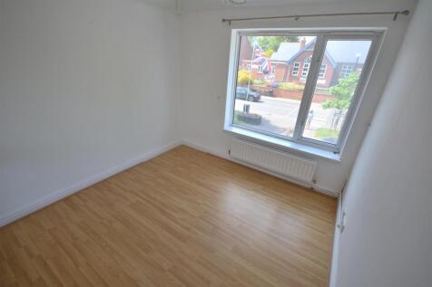 Bedroom 2.JPG