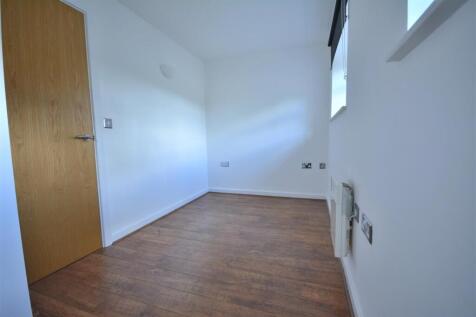 Bedroom 2.JPG