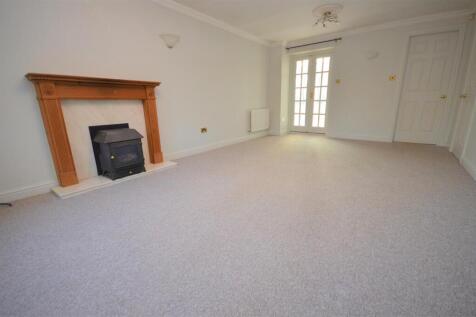 LIVING ROOM 2.jpg