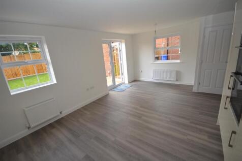 sorrel close 43 dining.JPG