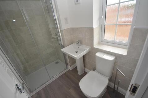 sorrel close 43 ensuite.JPG
