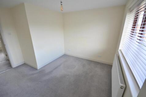 Bedroom 1.JPG