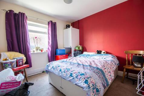 06 - Bed2FINAL.jpg