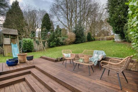 USE DECKED TERRACE TO GARDEN DSC_2000_hdr_edited.j
