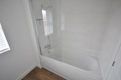 Bathroom.JPG