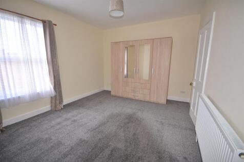 Bedroom 1.JPG