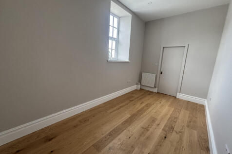 Downstairs Bedroom / Office