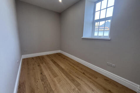 Downstairs Bedroom / Office