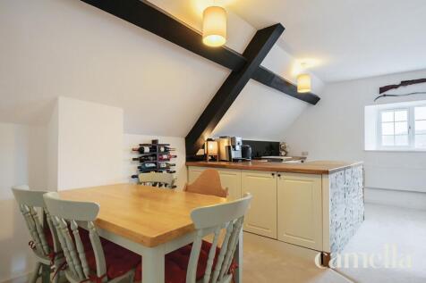 Kitchen / Reception