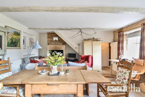 Reception / Dining Room