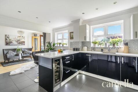 Dining Area into Kitchen