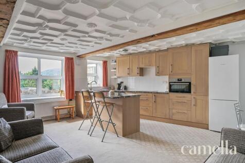 Kitchen / Reception Room