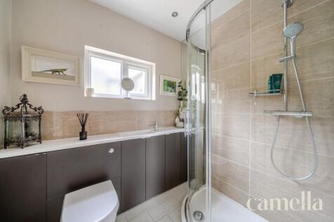 Bathroom Ground Floor