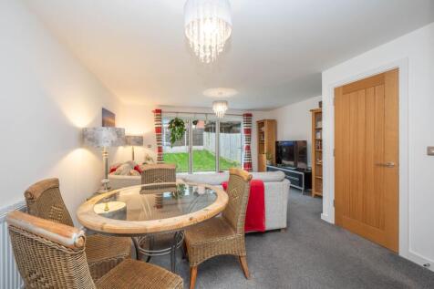 Lounge Dining Room