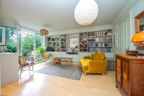 Open Plan Living/Dining/Kitchen