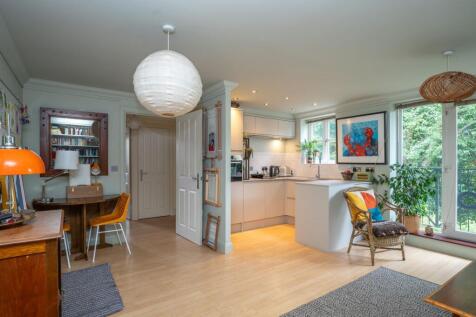 Open Plan Living/Dining/Kitchen
