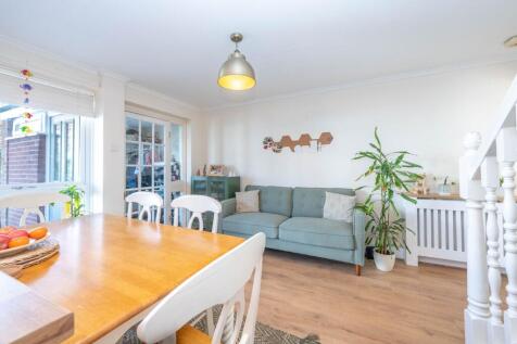 Open Plan Kitchen Dining Family Room