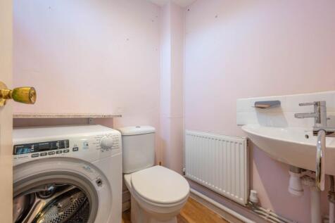 W/C &amp; Utility Room