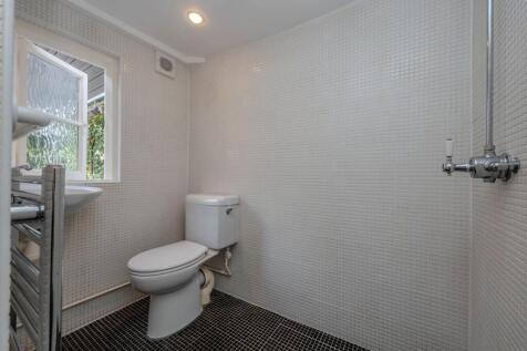 Downstairs Wet Room