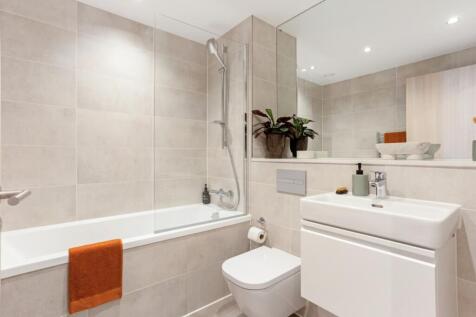 81955_Apartment 1...