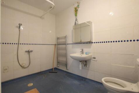 Ground Floor Wet Room