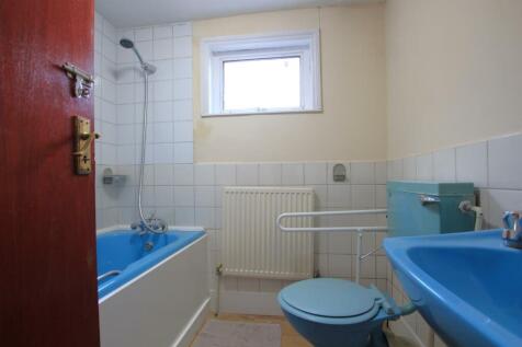 Family Bathroom/ WC