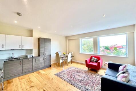 Open Plan Kitchen/ Reception Room
