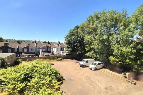 RESIDENT CAR PARK