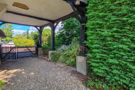 CARPORT
