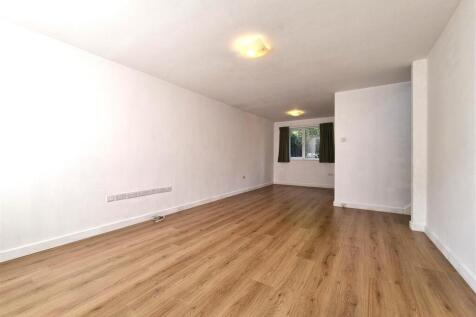 Spacious Lounge
