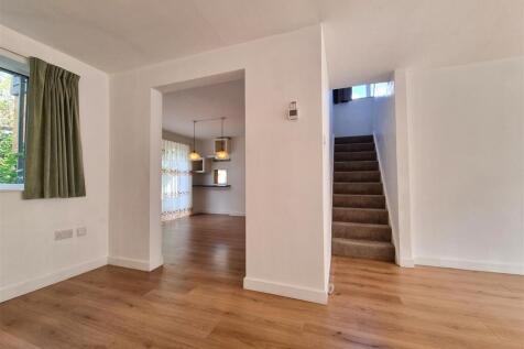 Access To The Dining