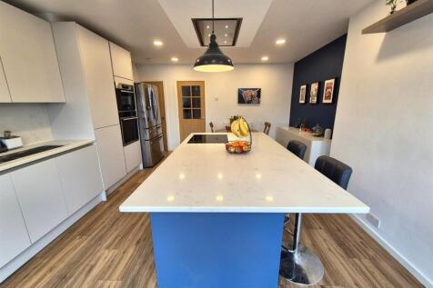 Extended Kitchen/Din